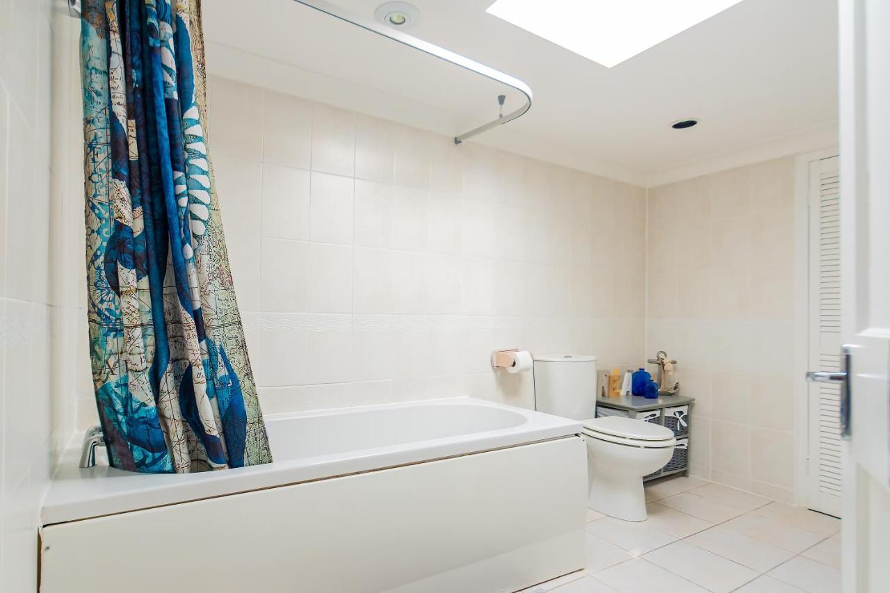 Spacious Split Level Flat In Great Location Portsmouth Exterior photo
